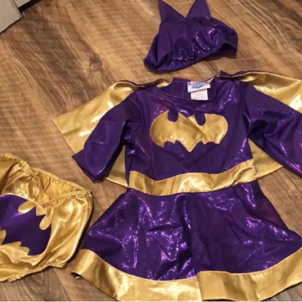 DC Super Friends Bat Girl Halloween Costume size 0-6 months but runs big